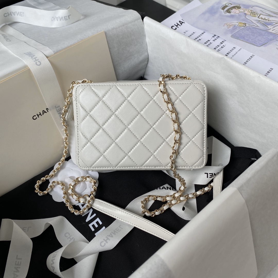 CHANEL CAMERA BAG Lambskin White